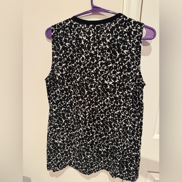 Tommy Hilfiger Black and White Sleeveless Blouse - Picture 2 of 4